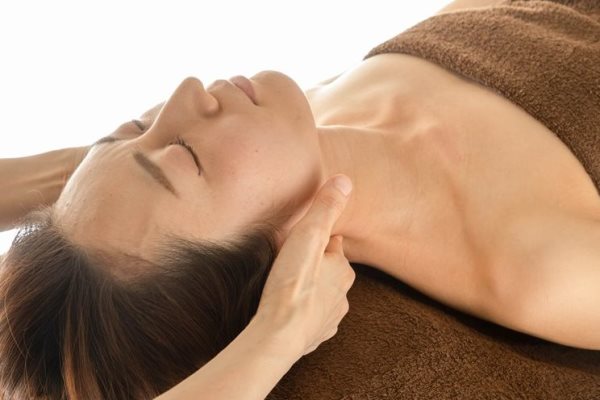 福岡・鹿児島県姶良市のシミ取りのリンパケア